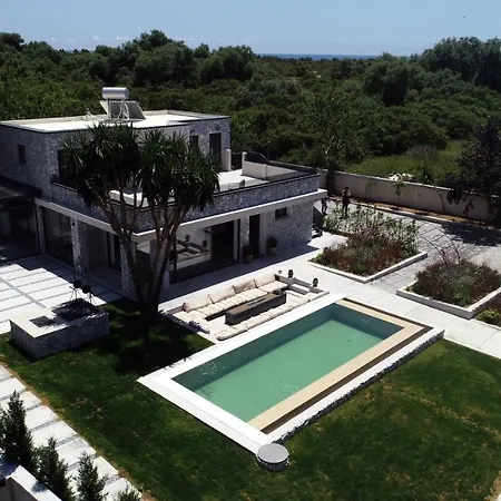 Flamingo - 4 Bedrooms - Private Pool - Next To Renowned Issos & Korission