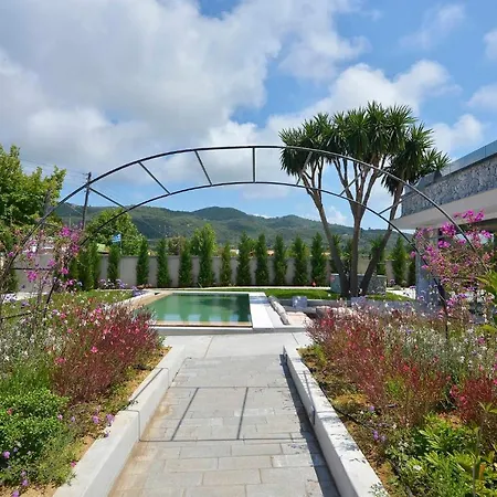 Flamingo - 4 Bedrooms - Private Pool - Next To Renowned Issos & Korission Villa Línia