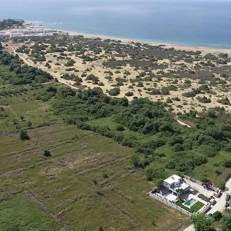 Flamingo - 4 Bedrooms - Private Pool - Next To Renowned Issos & Korission Vilă Línia